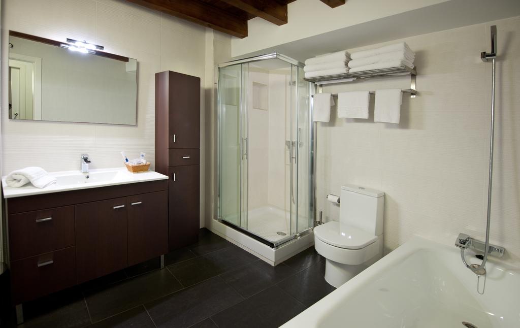 Apartamentos Abad Toledo Værelse billede